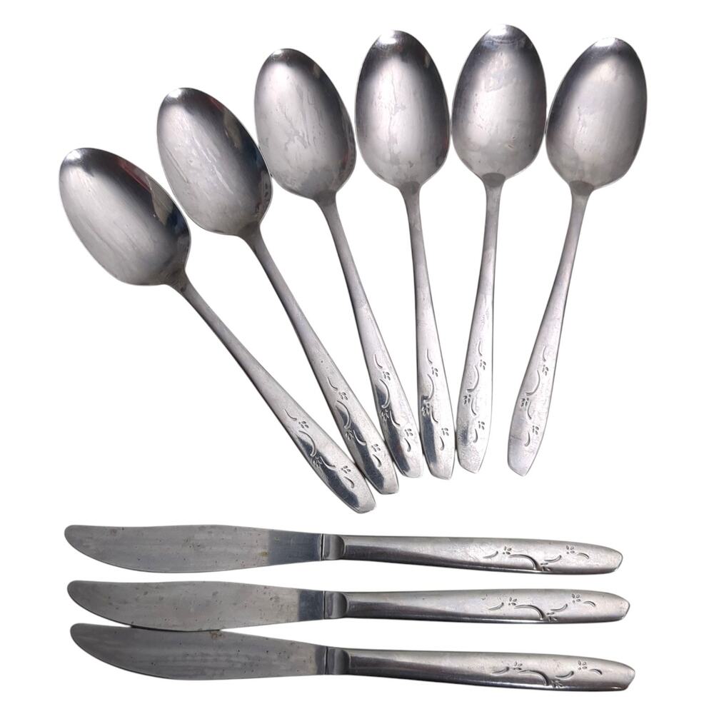 Silco International Mardi Gras Stainless Flatware 6x Tablespoons 3x Dinner Knife